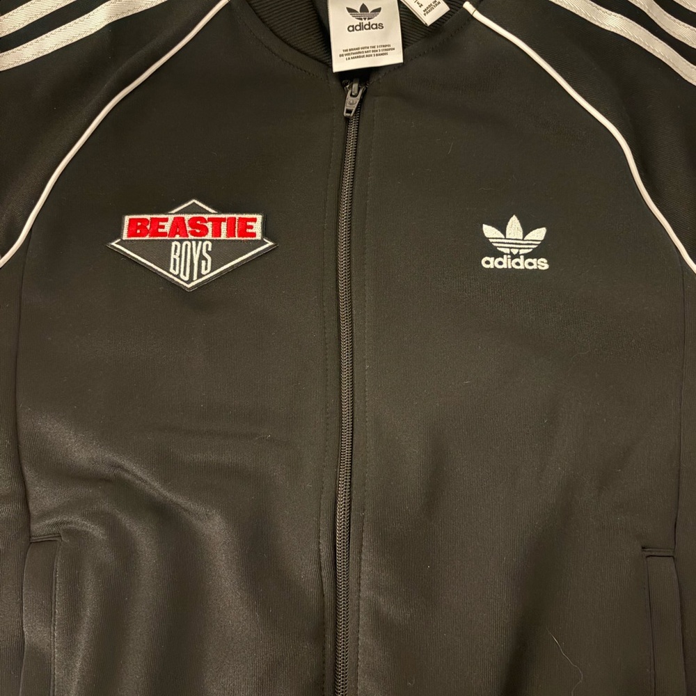 adidas Men’s Black Beastie Boys Track Jacket med